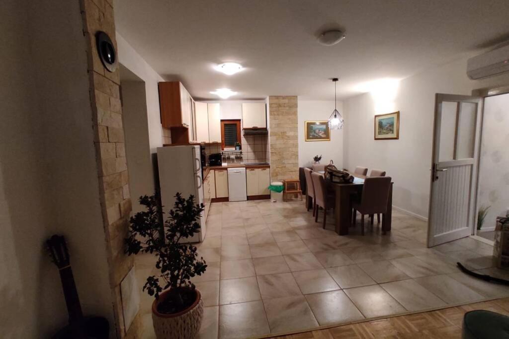 Kuca Za Odmor M&J Benkovac Exterior foto