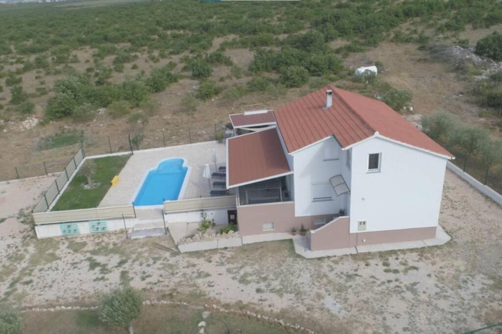 Kuca Za Odmor M&J Benkovac Exterior foto